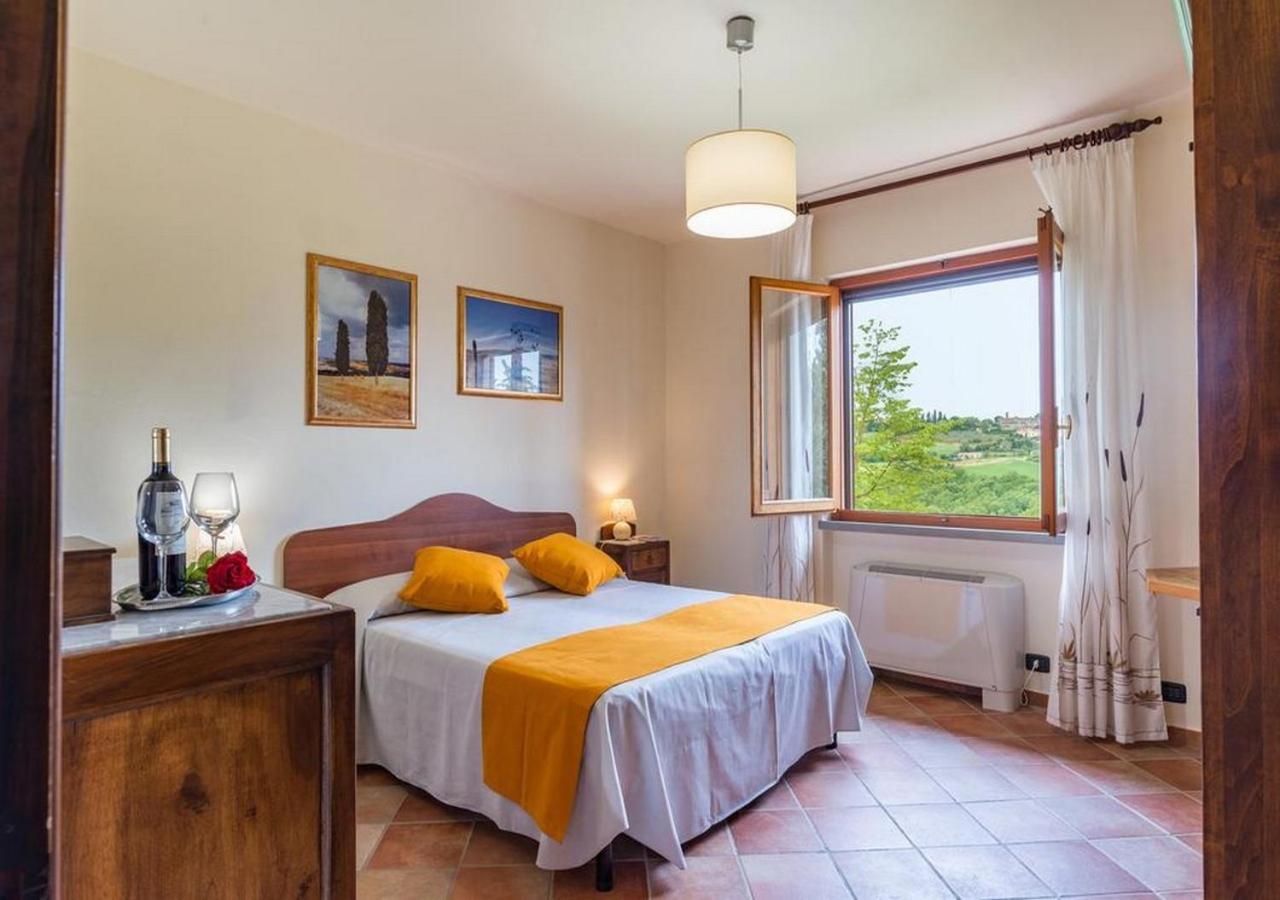 Santa Margherita Vacanze Poggibonsi Exterior foto